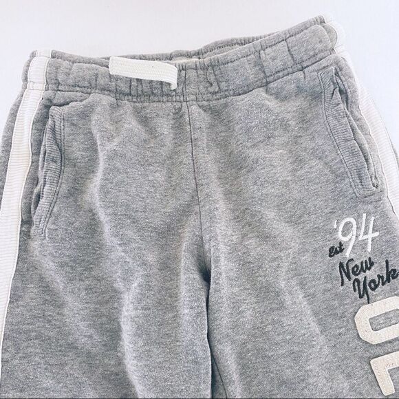 Old Navy Grey Sweatpants Size Small - Picture 3 of 6